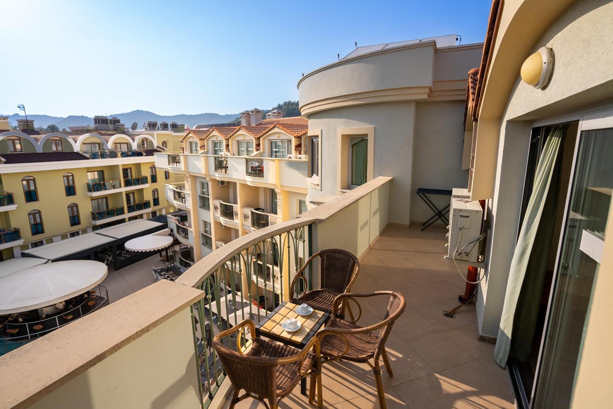 Club Karakas Apart Otel Мармарис Экстерьер фото