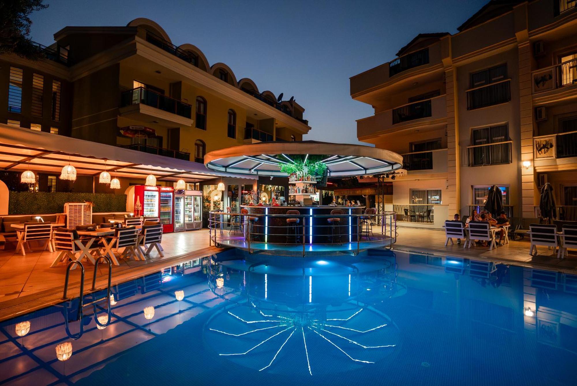 Club Karakas Apart Otel Мармарис Экстерьер фото