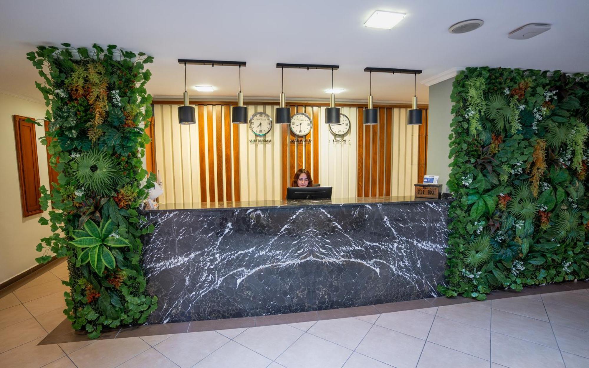 Club Karakas Apart Otel Мармарис Экстерьер фото