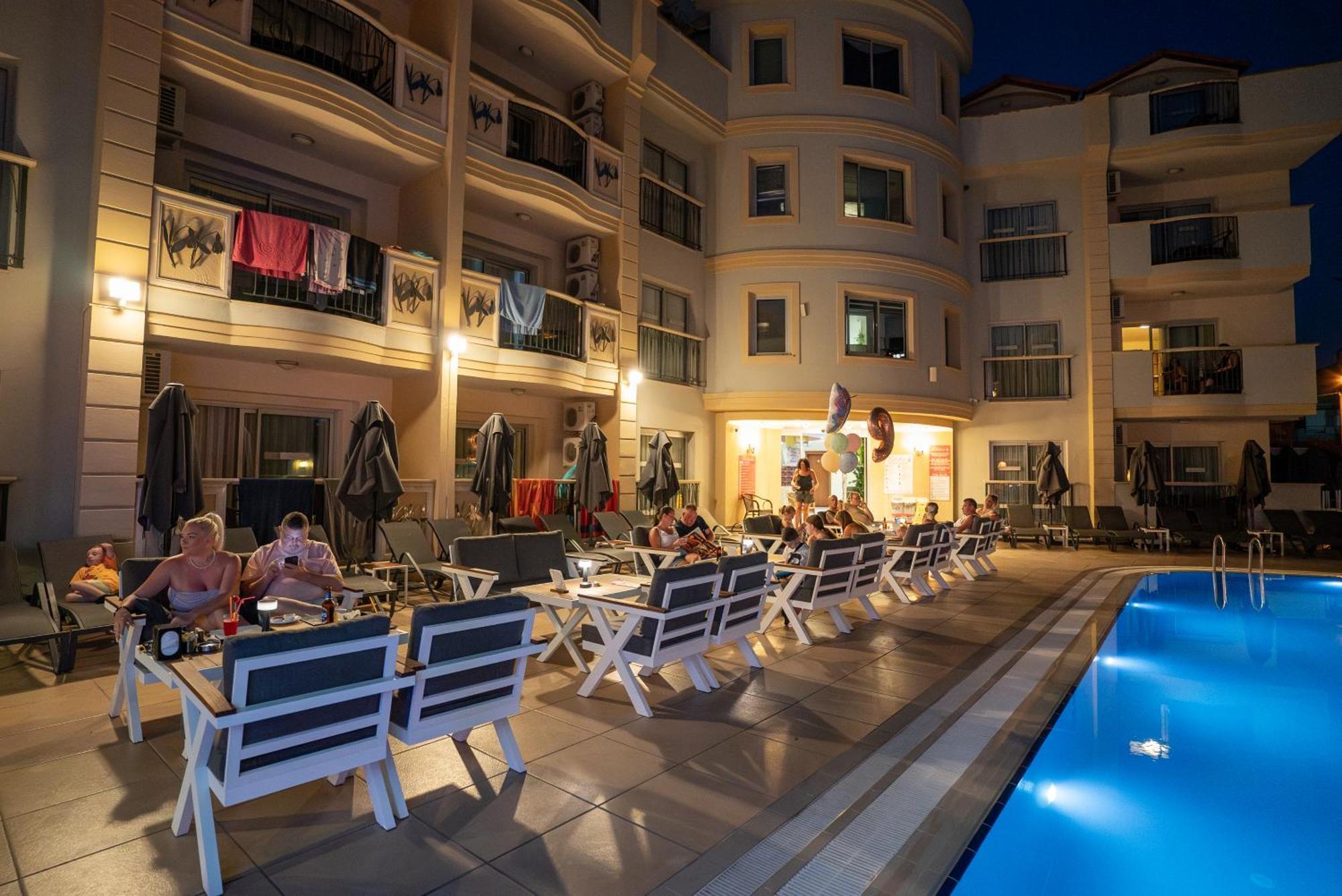 Club Karakas Apart Otel Мармарис Экстерьер фото