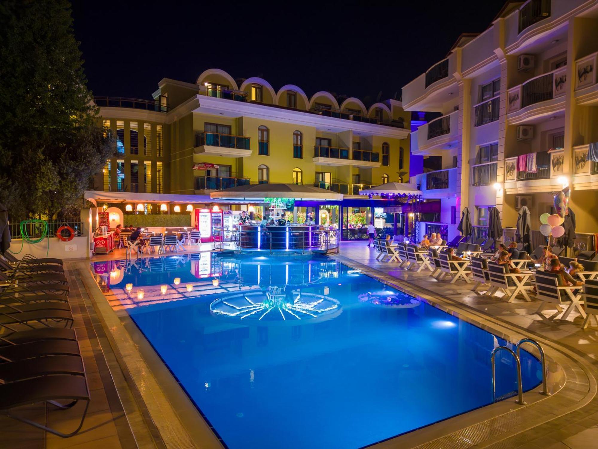 Club Karakas Apart Otel Мармарис Экстерьер фото